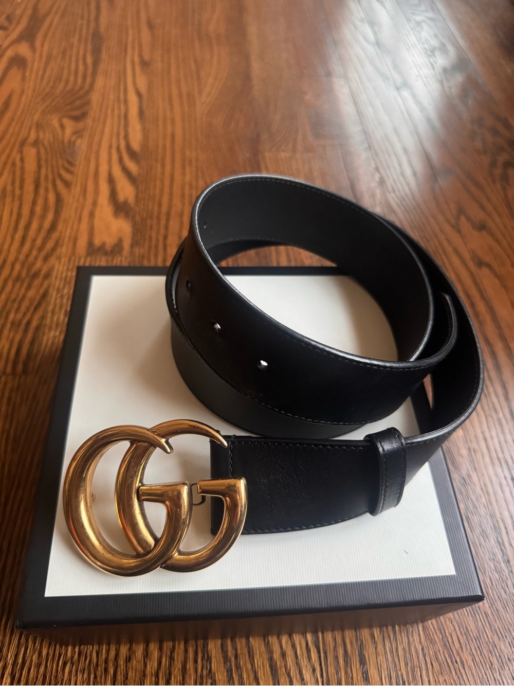 Gucci Black Leather Logo-Stamped Belt Strap